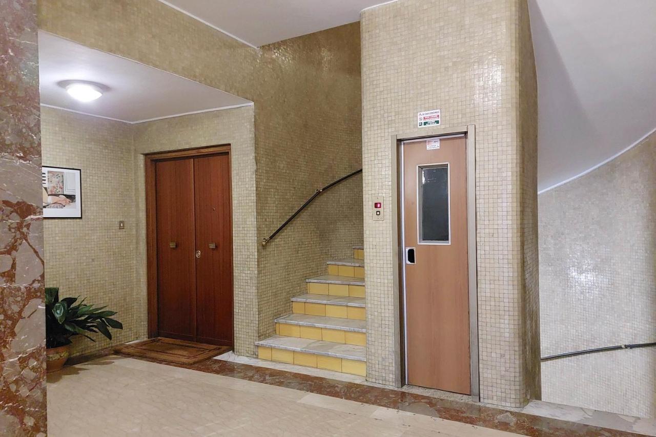 Apartamento 4bnb - Cozy Albornoz Flat Roma