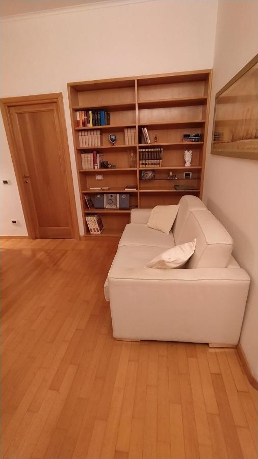 Appartement Lovely Accogliente Tra Policlinico E Piazza Bologna Rome