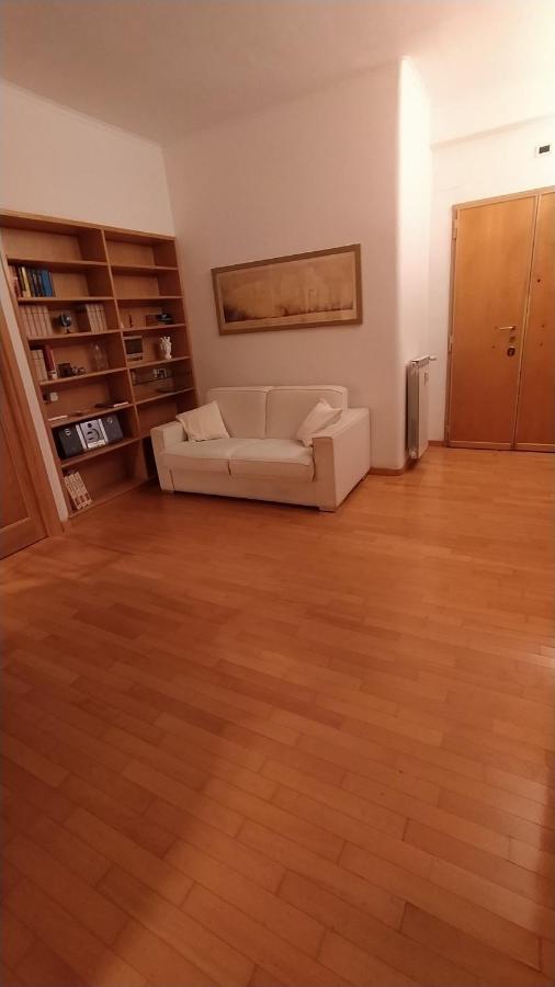 Appartement Lovely Accogliente Tra Policlinico E Piazza Bologna