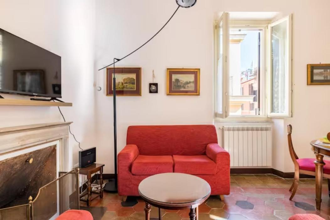 Charming At Spanish Steps, No Elevator *