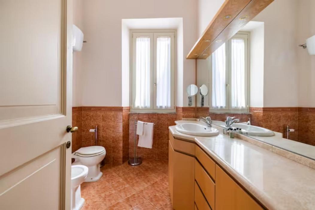 Apartment Charming At Spanish Steps, No Elevator Rome