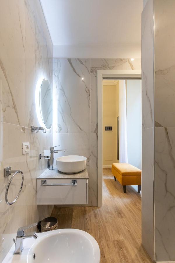 Elegantia Luxury * Rome