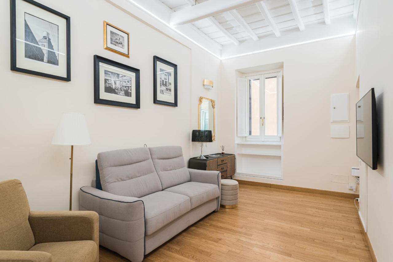 Lupa Luxury * Rome