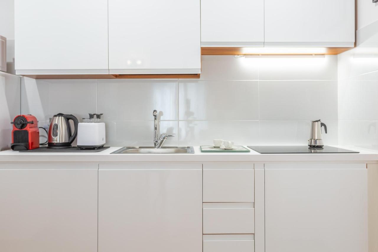 Barberini 3 Bdr Apartment Rome