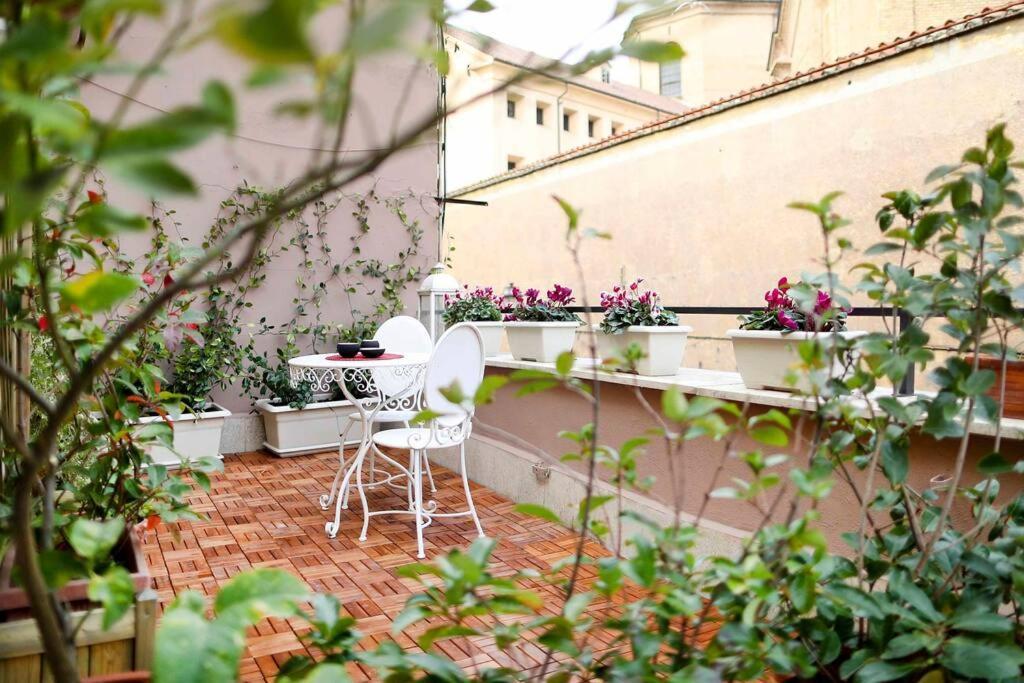 Terrace Modern Trastevere -topcollection