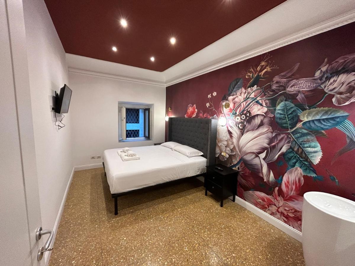 Raffaello's Place Apartment