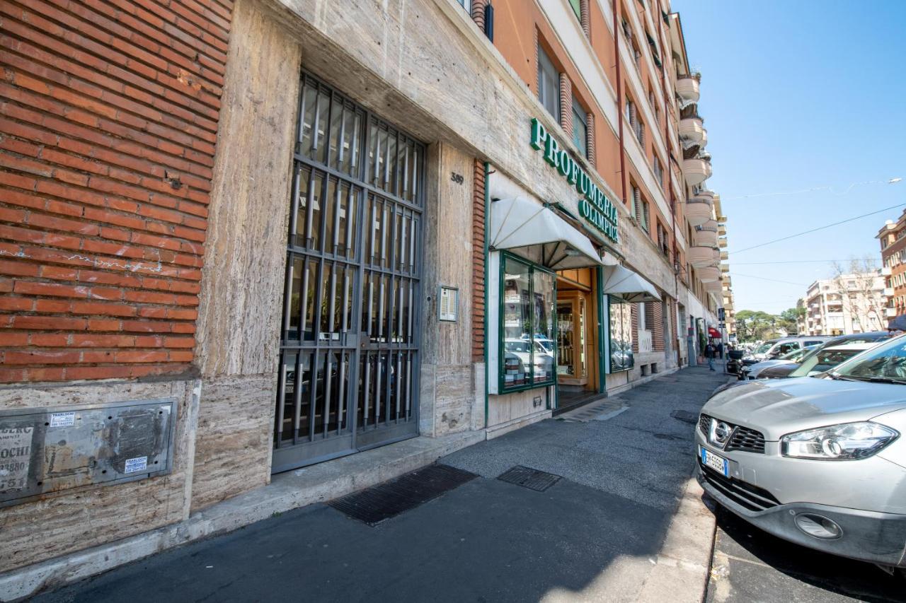 Piazza Carracci Apartment *