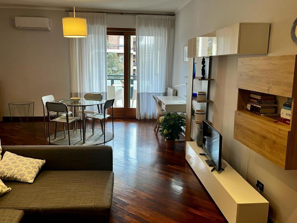 Intero Eur Torrino Nuovo Lifehome Apartment Rome