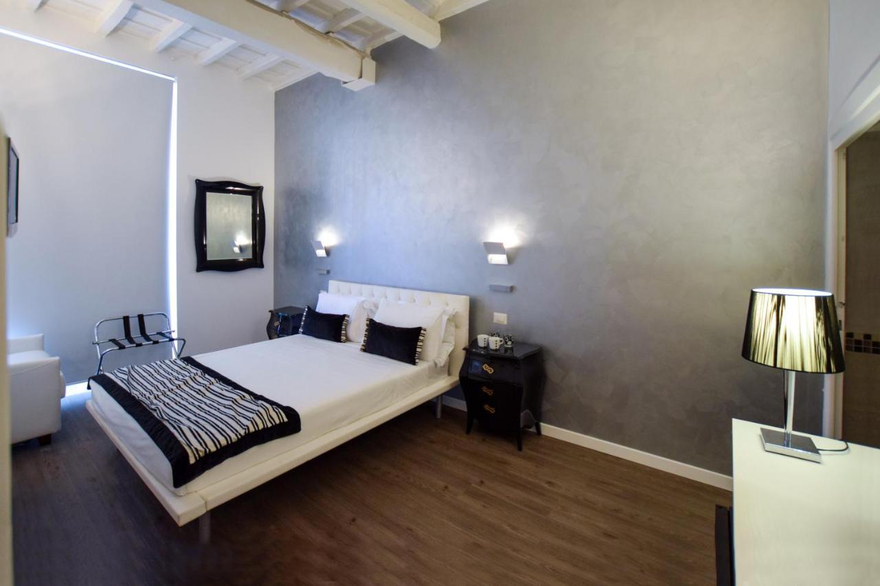 Navona Secret Guest house 3*