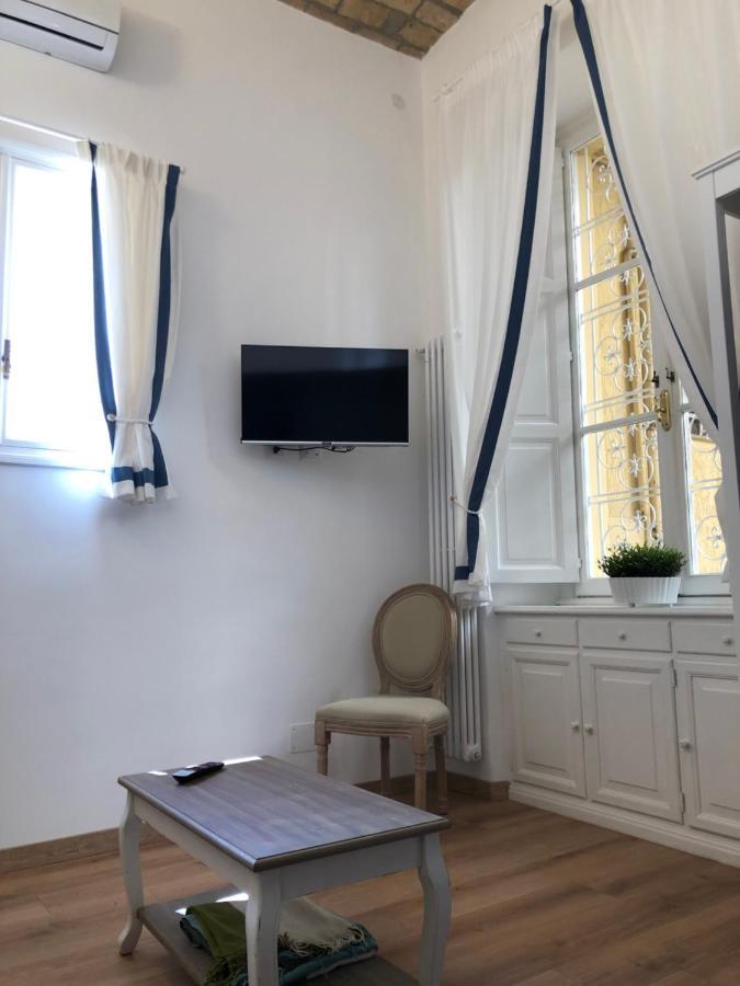 Domus Alfieri Al Colosseo Apartment Rome
