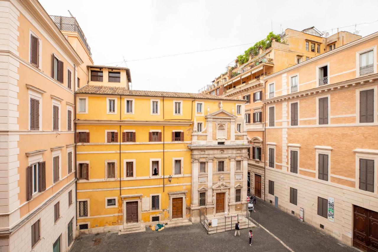 Iflat Golden Gem In Trevi
