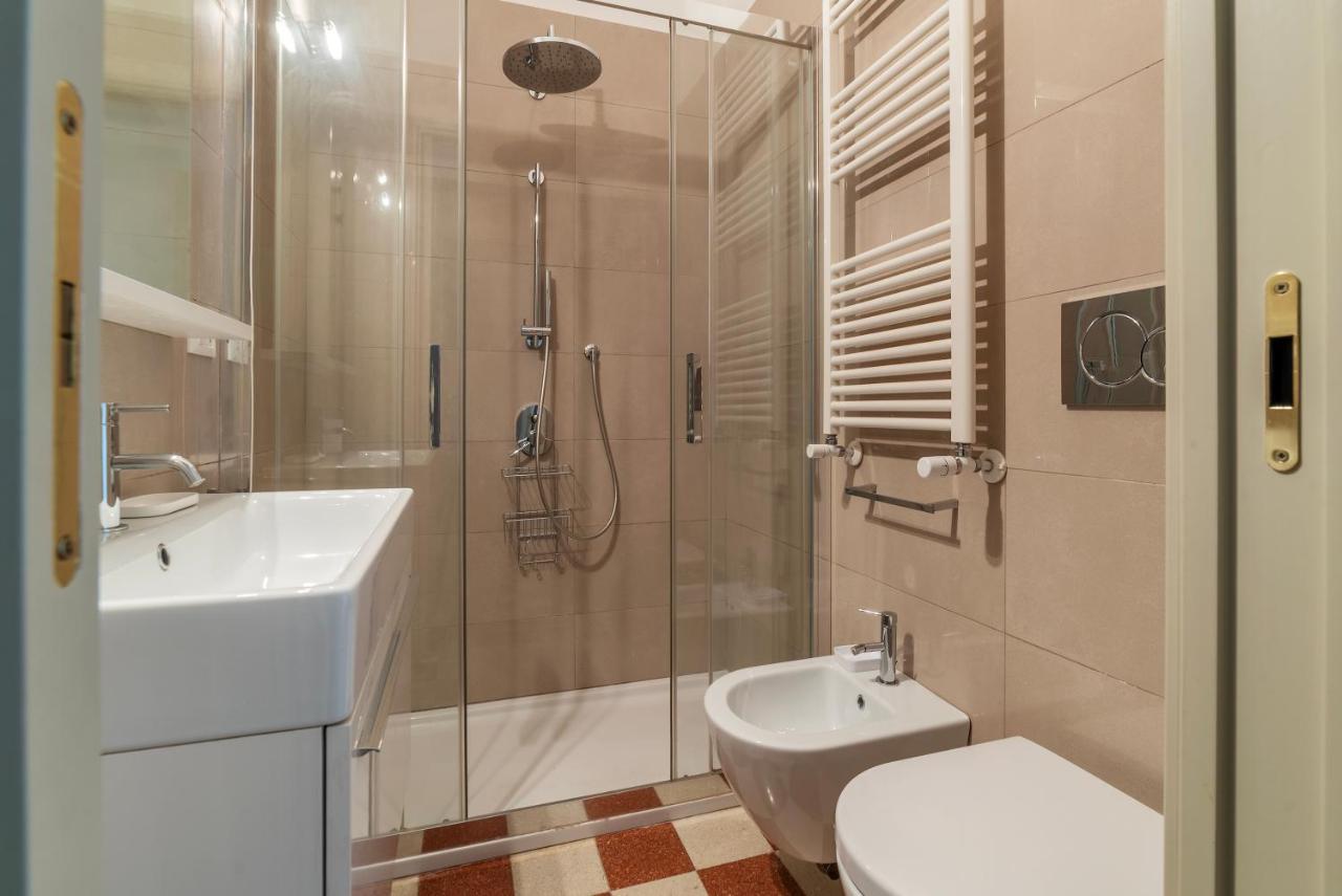 Apartment Bright & Roomy X6 - Trastevere District Rome