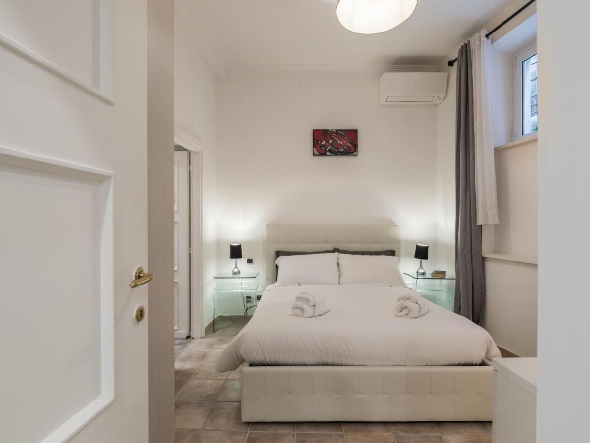 The Rent - Gorgeous One-bedroom Near Piazza Di Spagna Apartment Rome