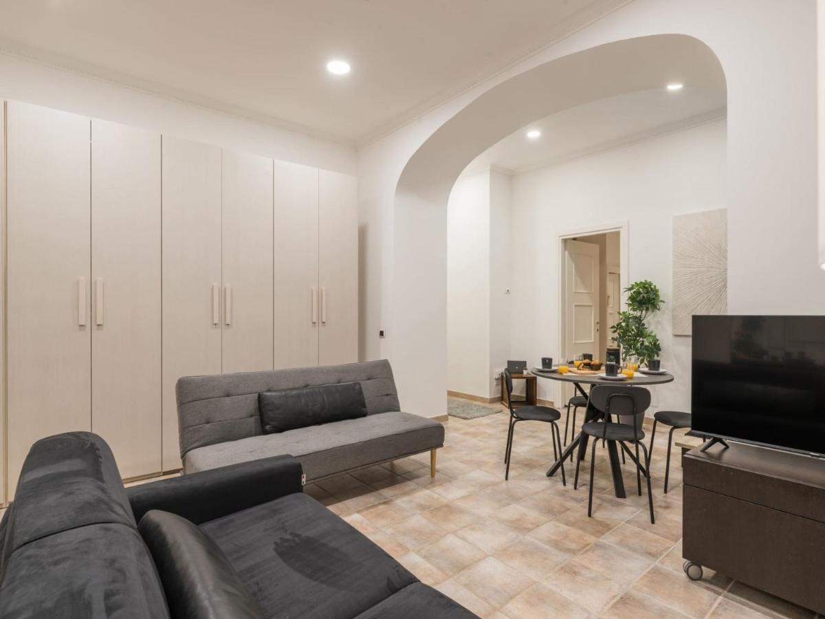 The Rent - Gorgeous One-bedroom Near Piazza Di Spagna Apartment