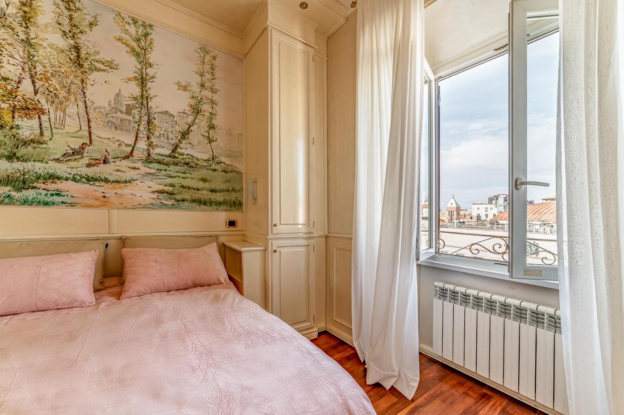 Downtown Luxury - Termini Train Station Bed & Breakfast Rome