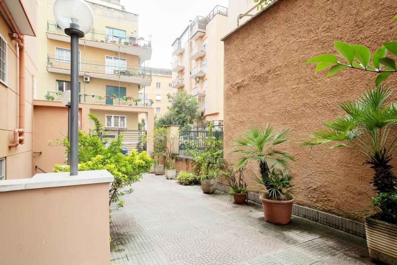 Apartment Casa Angelina Con 3 Da Letto Rome