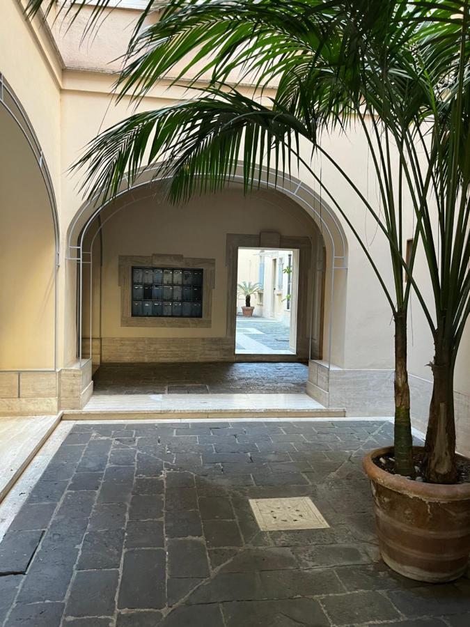 Shabby Studio- Ai Fori Imperiali * Rome