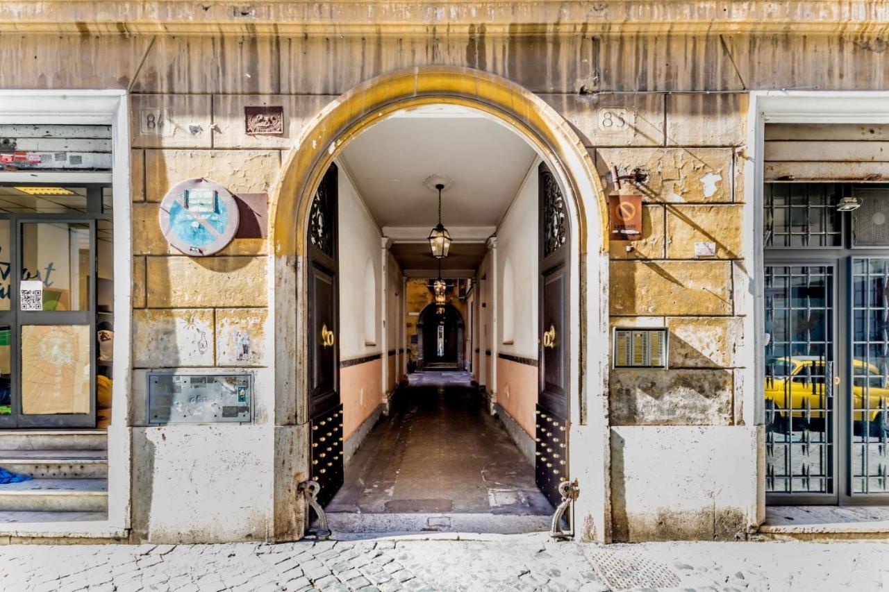 The Vatican Appartement *