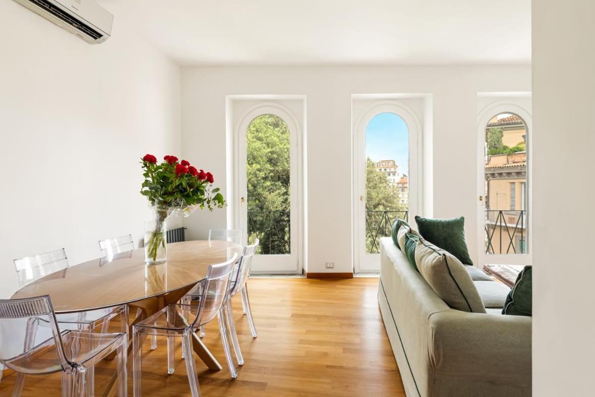 Trilussa Stylish Penthouse