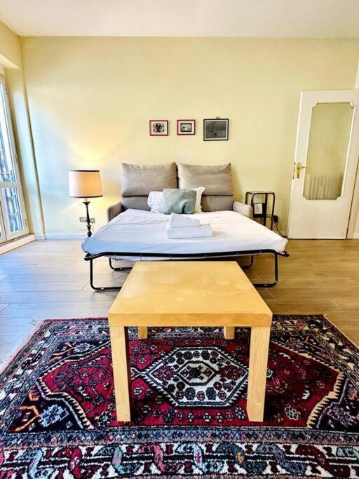 Appartamento Hostme Piazza Di Spagna Apartament Roma
