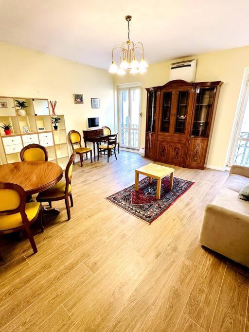 Appartamento Hostme Piazza Di Spagna Apartament