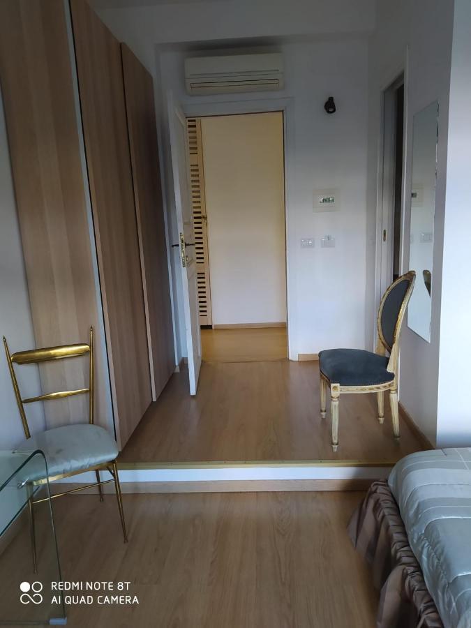 Vanity - 4 Bedrooms With 4 Bathrooms - Ac & Wifi Apartment Rome