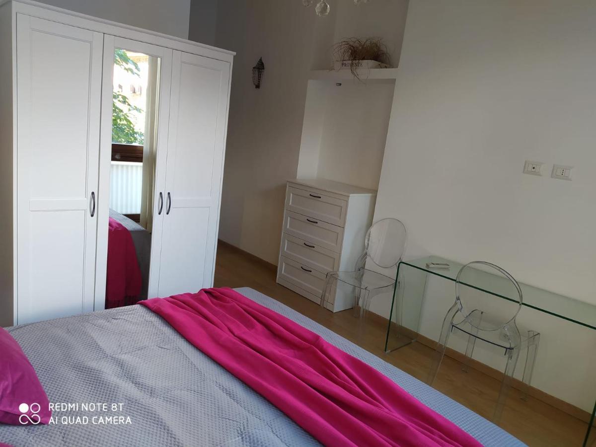 Vanity - 4 Bedrooms With 4 Bathrooms - Ac & Wifi Apartment Rome