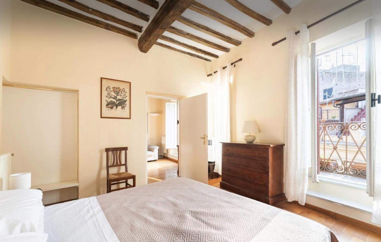Piazza Navona Center House * Rome