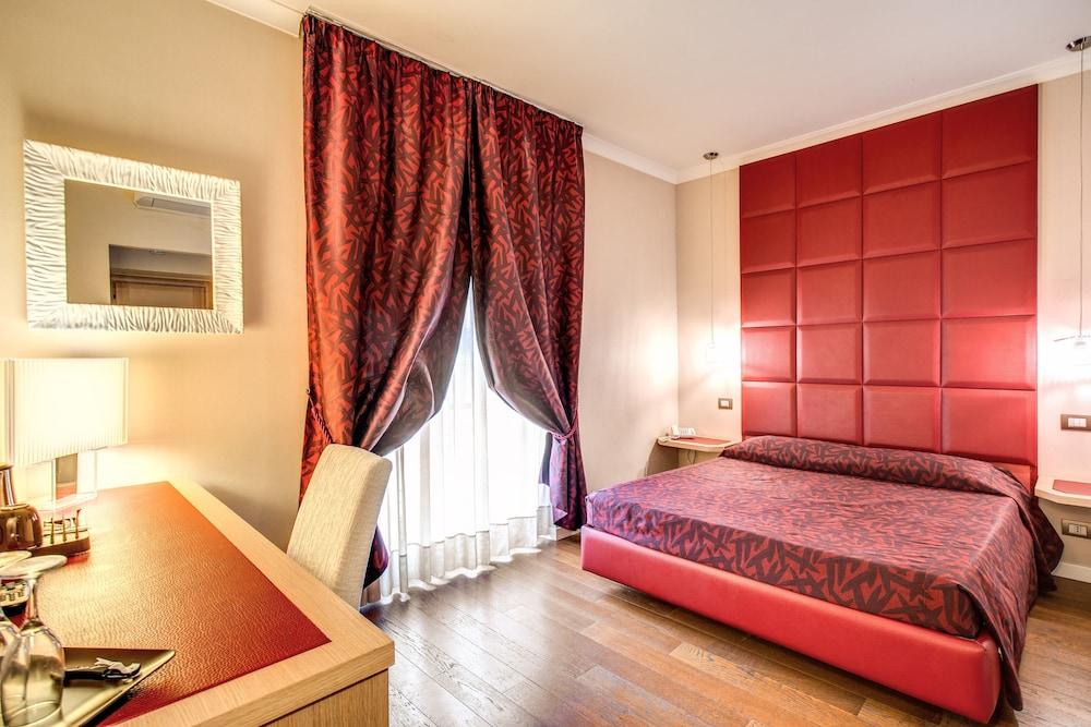 Boutique Hotel 4*