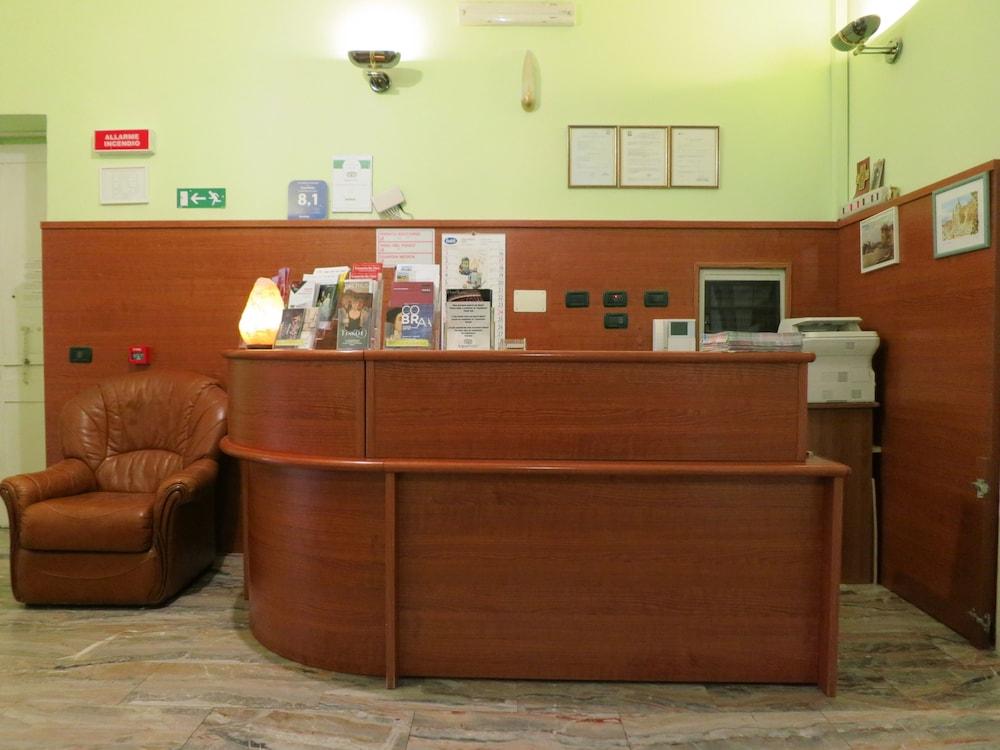 Katty Hotel *