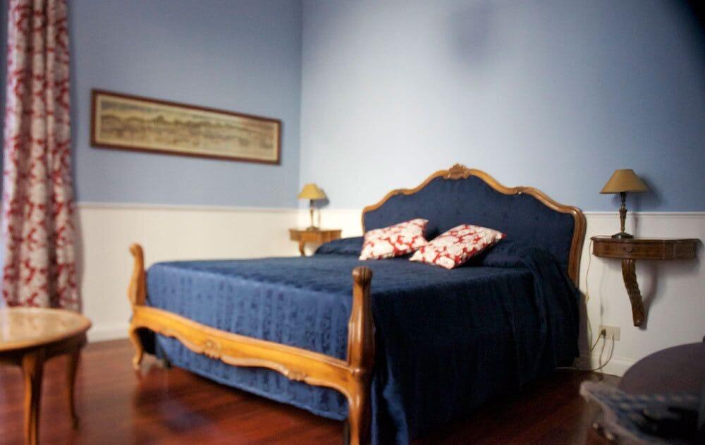 Relais Teatro Argentina 2* Rome