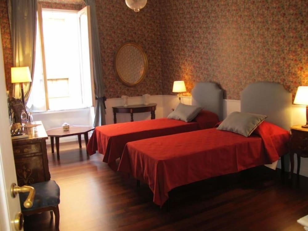 Relais Teatro Argentina 2* Rome