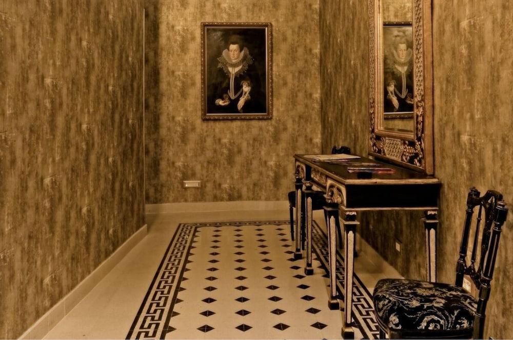 Antica Dimora De Michaelis 3* Rome