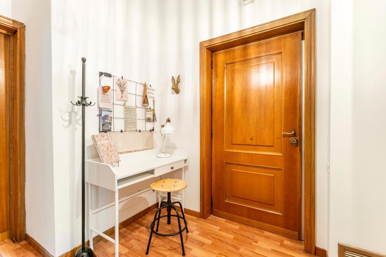 Bright Via Veneto Apartment *