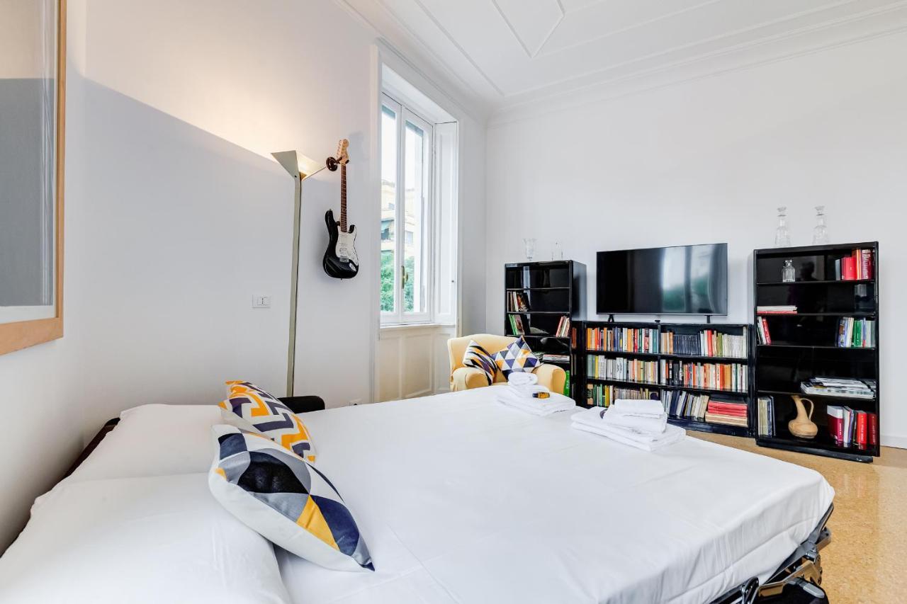Apartment Bmga L Elegant Four-room Apt For 8 Guests In Prati Rome
