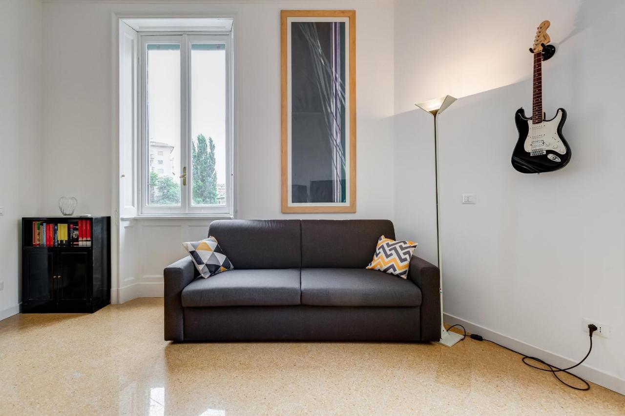 Bmga L Elegant Four-room Apt For 8 Guests In Prati Apartment Rome
