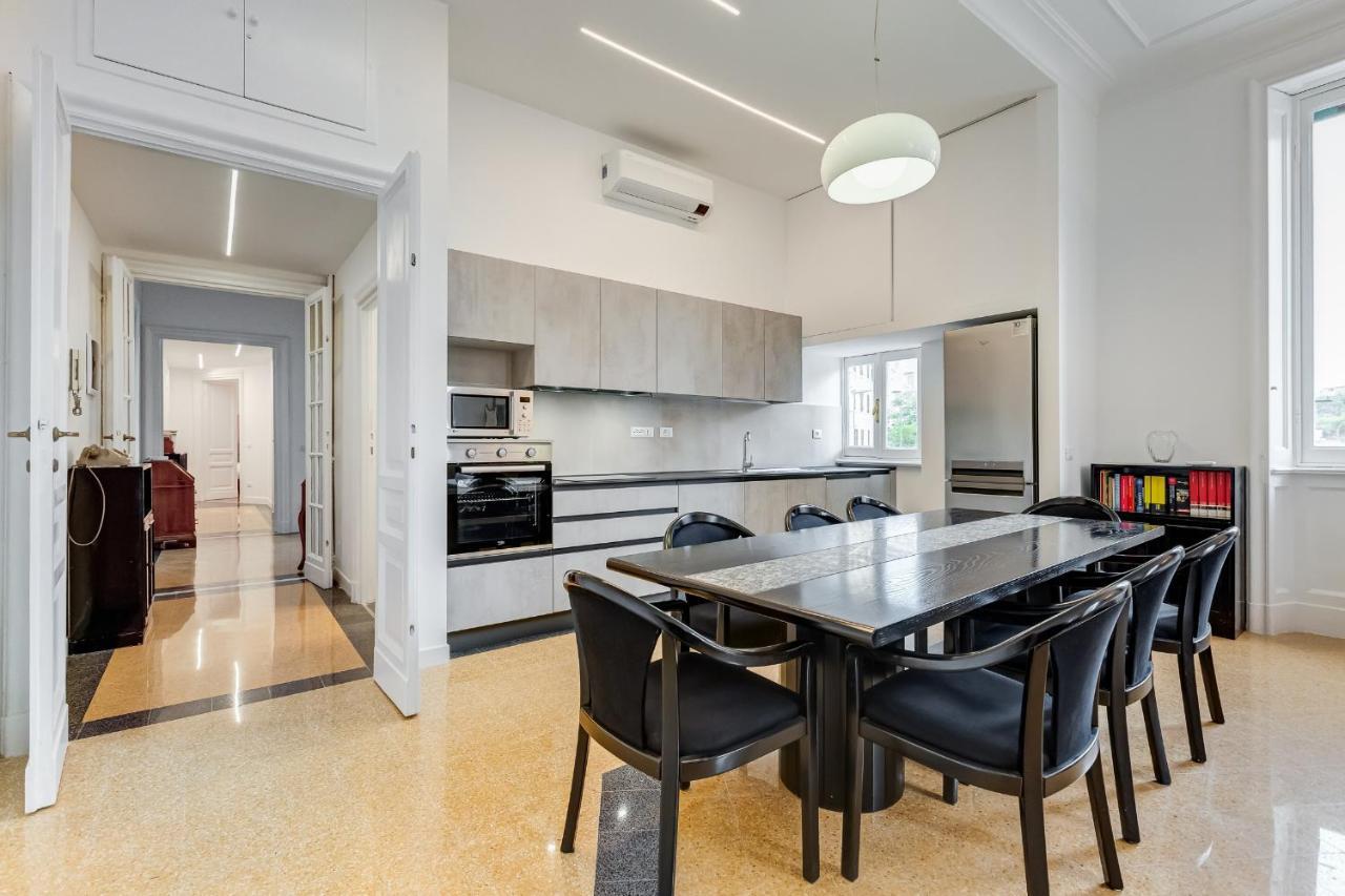 Bmga L Elegant Four-room Apt For 8 Guests In Prati Apartment