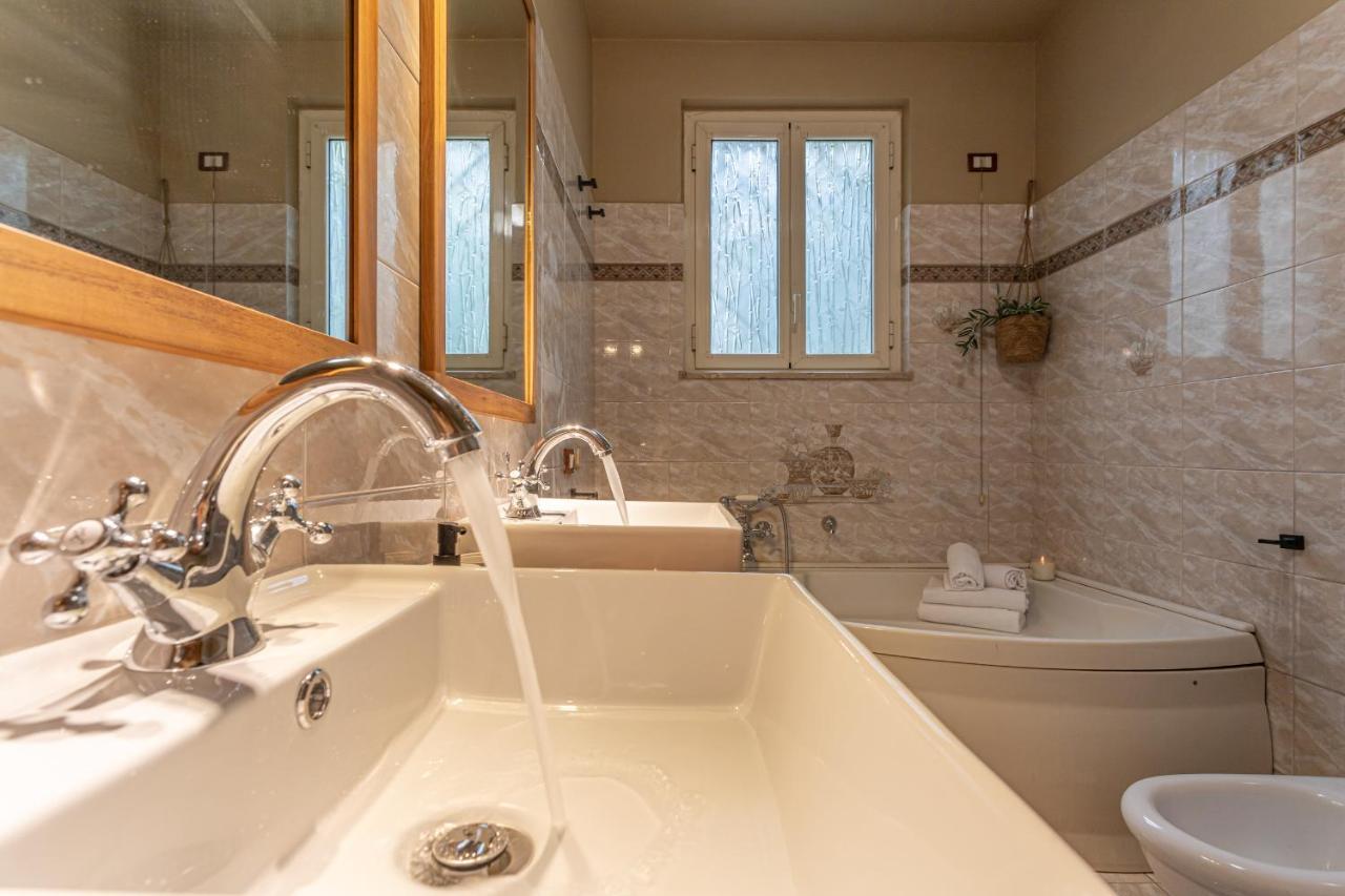 Bbhome Domus Aquae Inside Of Appia Antica Park * Roma
