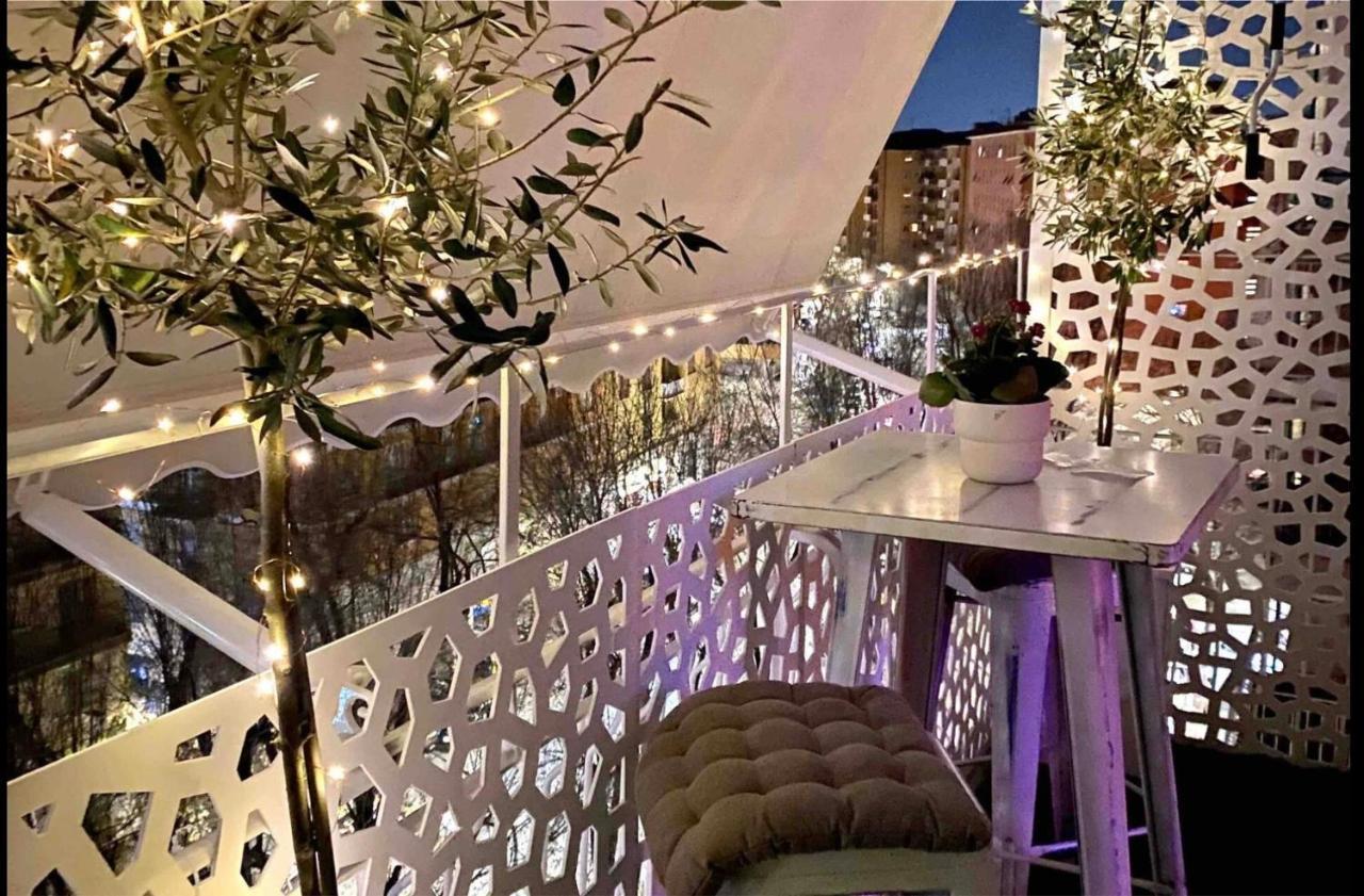 Apartment Roof Top *