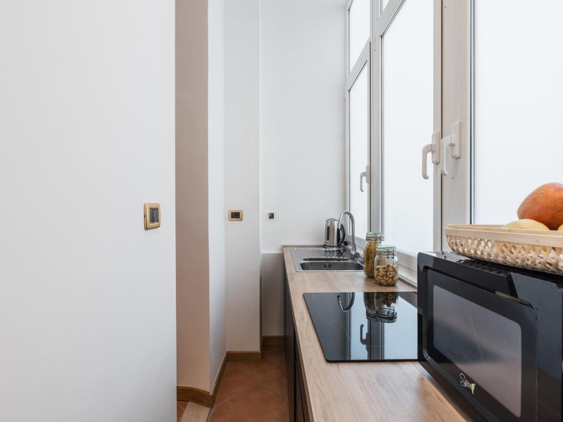 The Rent - Three-bedroom Near The Quirinale Apartment *