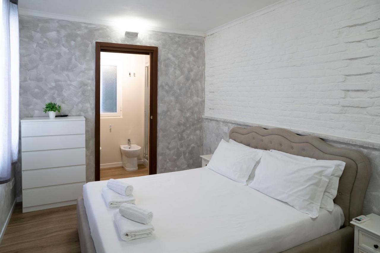 - 2° Floor Appartement Rome