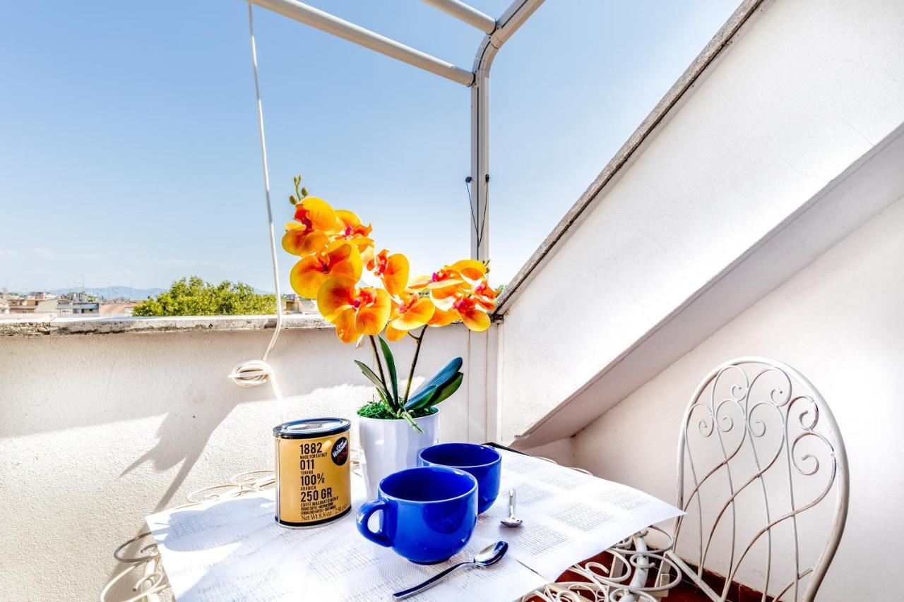 Bbhome Penthouse Bright And Elegant Metro Conca D'oro Appartement *
