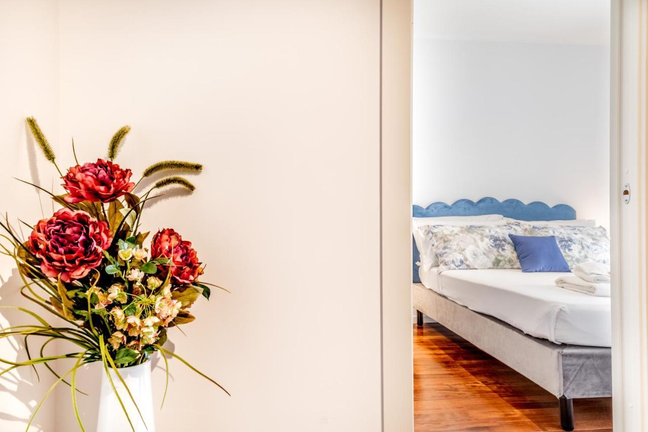 Bbhome Penthouse Bright And Elegant Metro Conca D'oro Appartement *