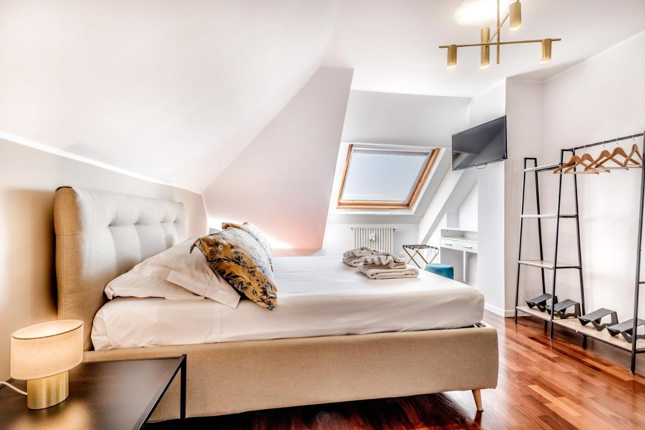 Bbhome Penthouse Bright And Elegant Metro Conca D'oro Appartement