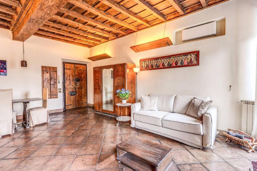 Flat With Lovely Views Near Piazza Navona Appartement