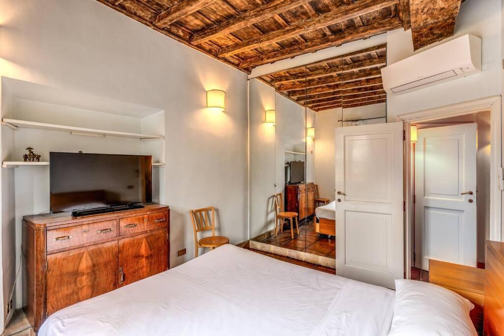 Flat With Lovely Views Near Piazza Navona Appartement