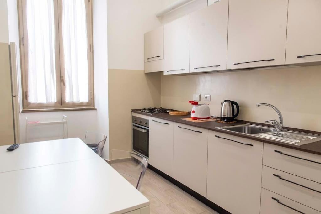 Domus Viola In San Giovanni Apartment Rome