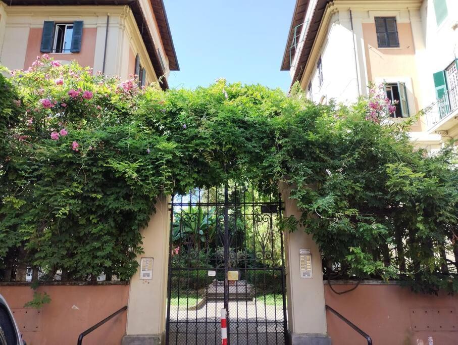 Apartment Dimora Torlonia - Elegance & Light In