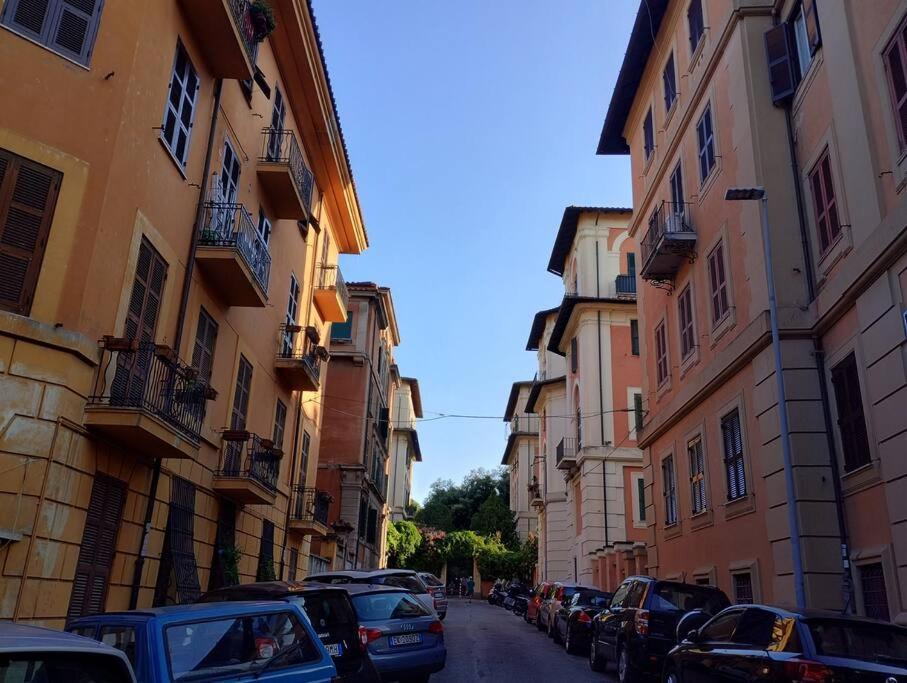 Apartment Dimora Torlonia - Elegance & Light In