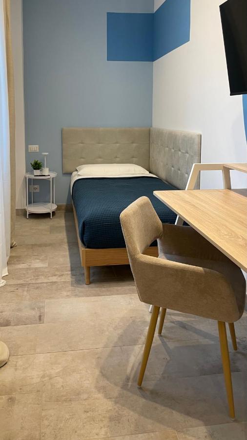 633 Appia Design * Rome